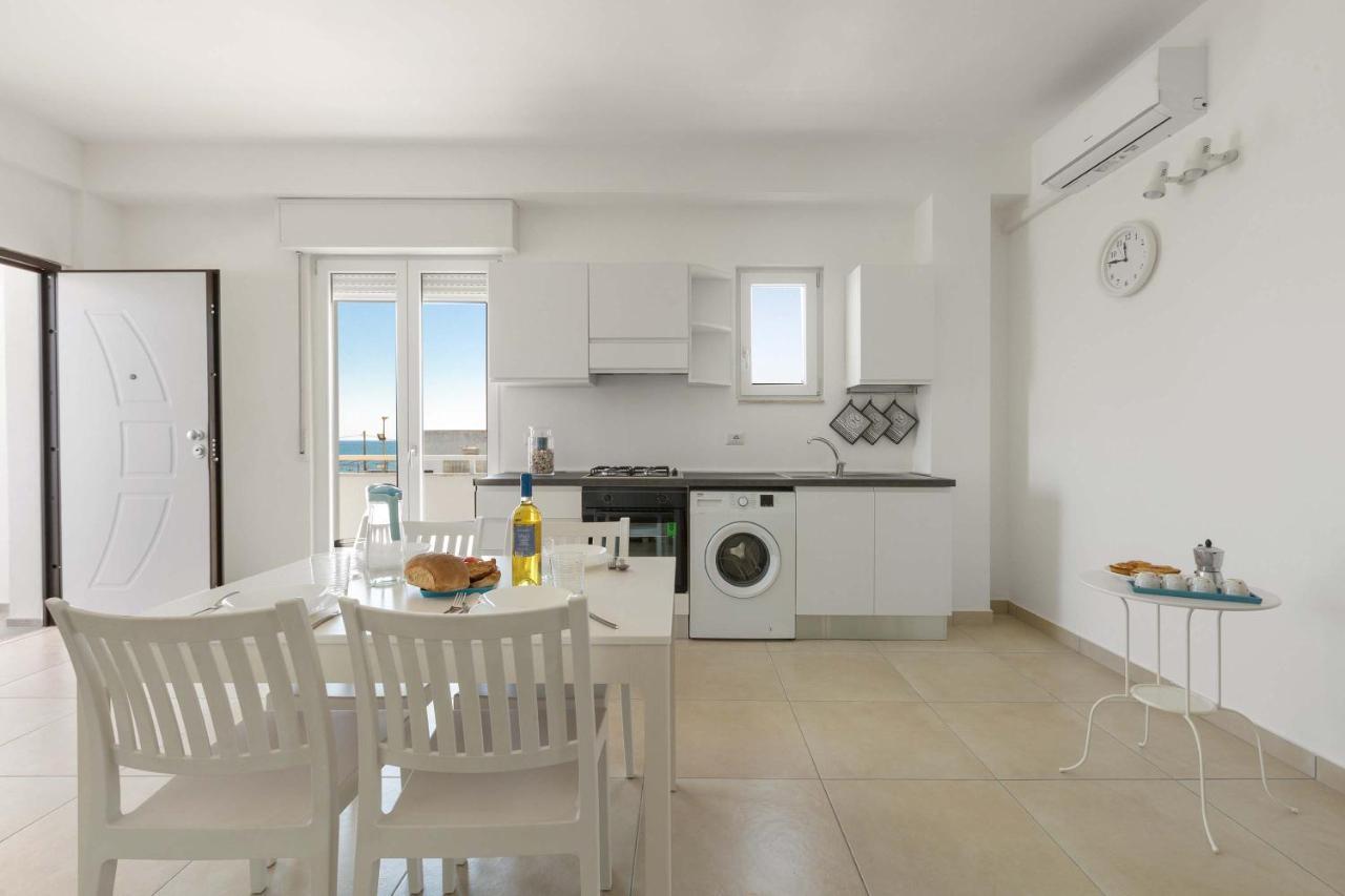 Residence Marelena Казалабате Екстериор снимка
